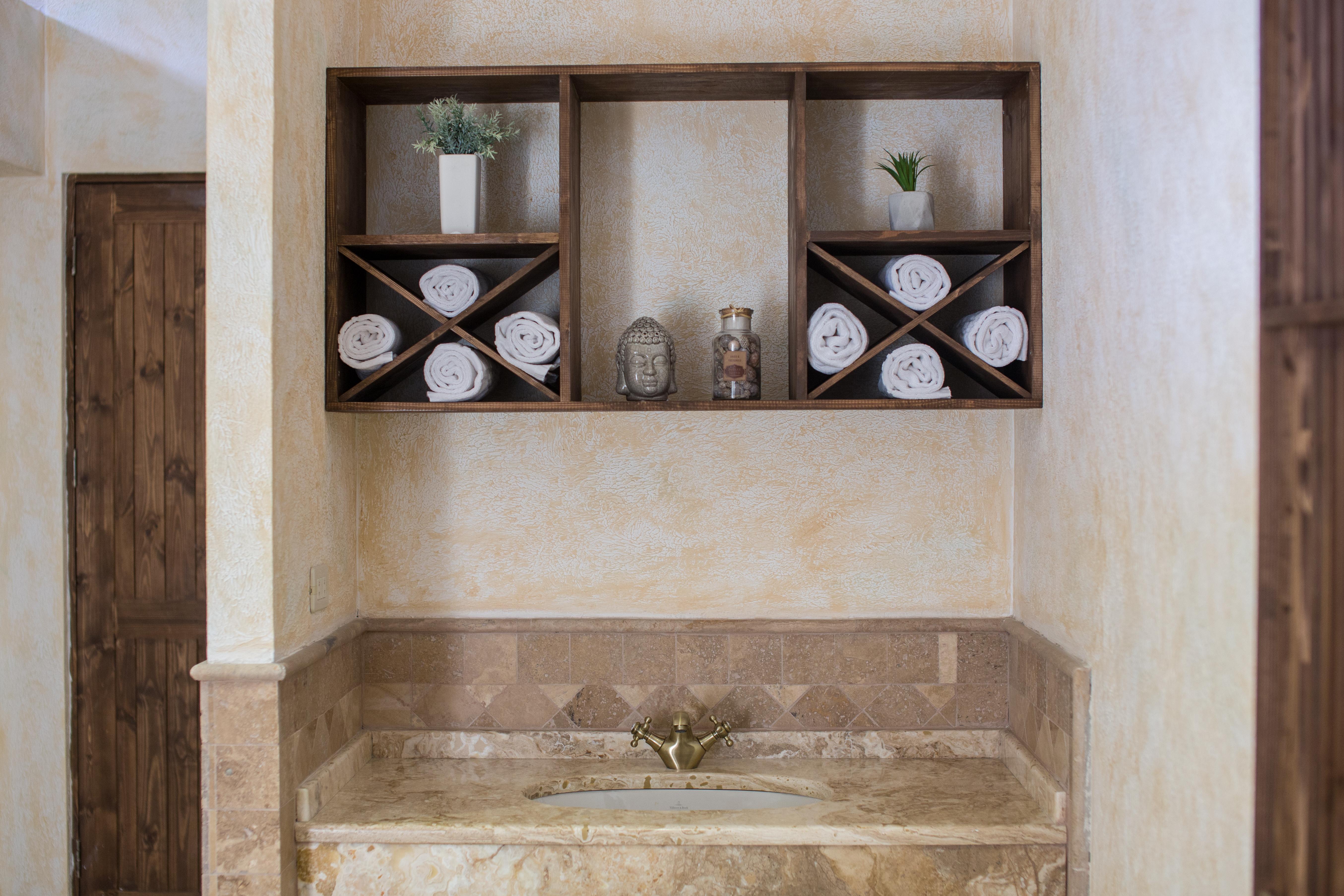 Caucasus Hotel Kasagh Exteriér fotografie A wall mounted towel rack
