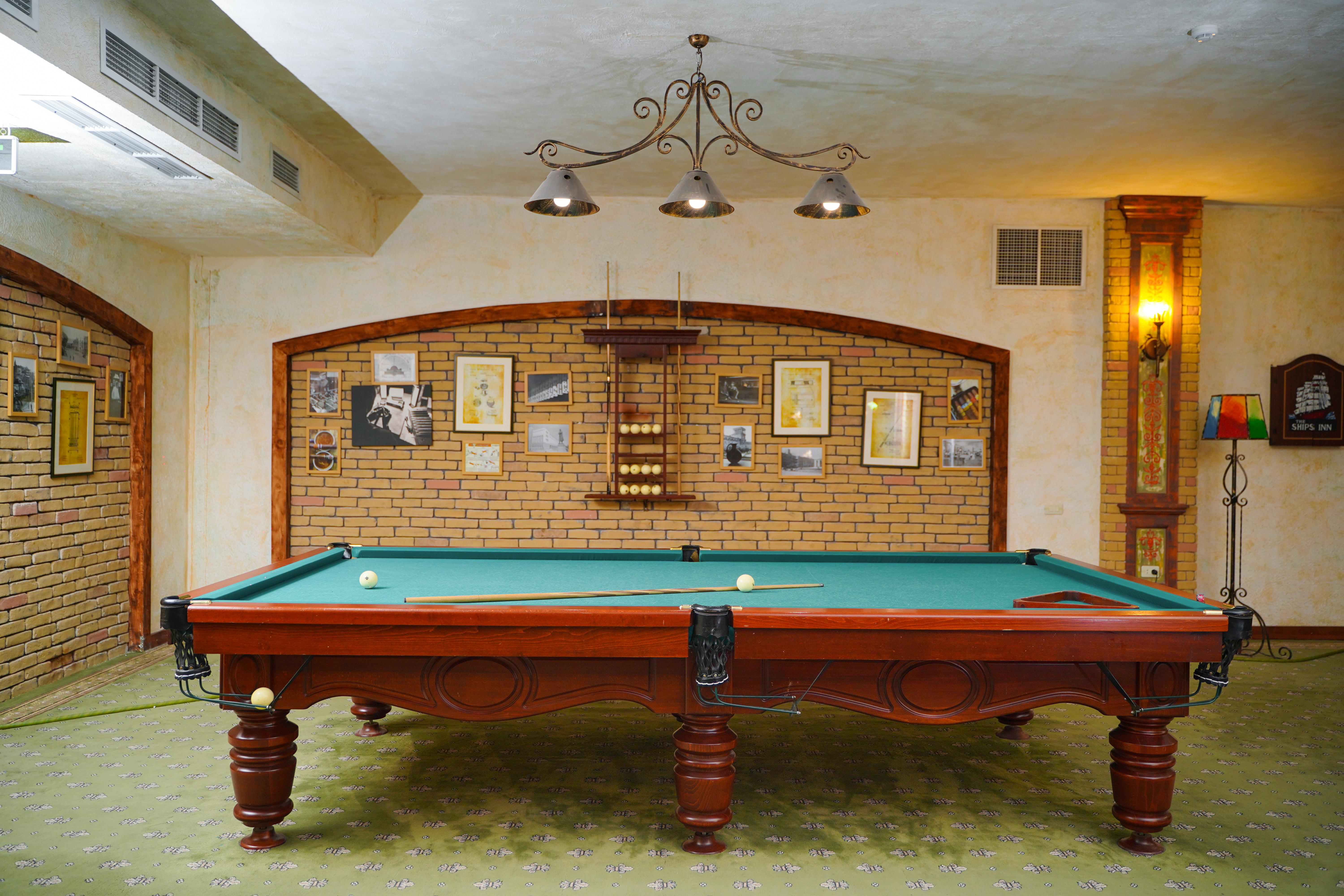Caucasus Hotel Kasagh Exteriér fotografie A pool table