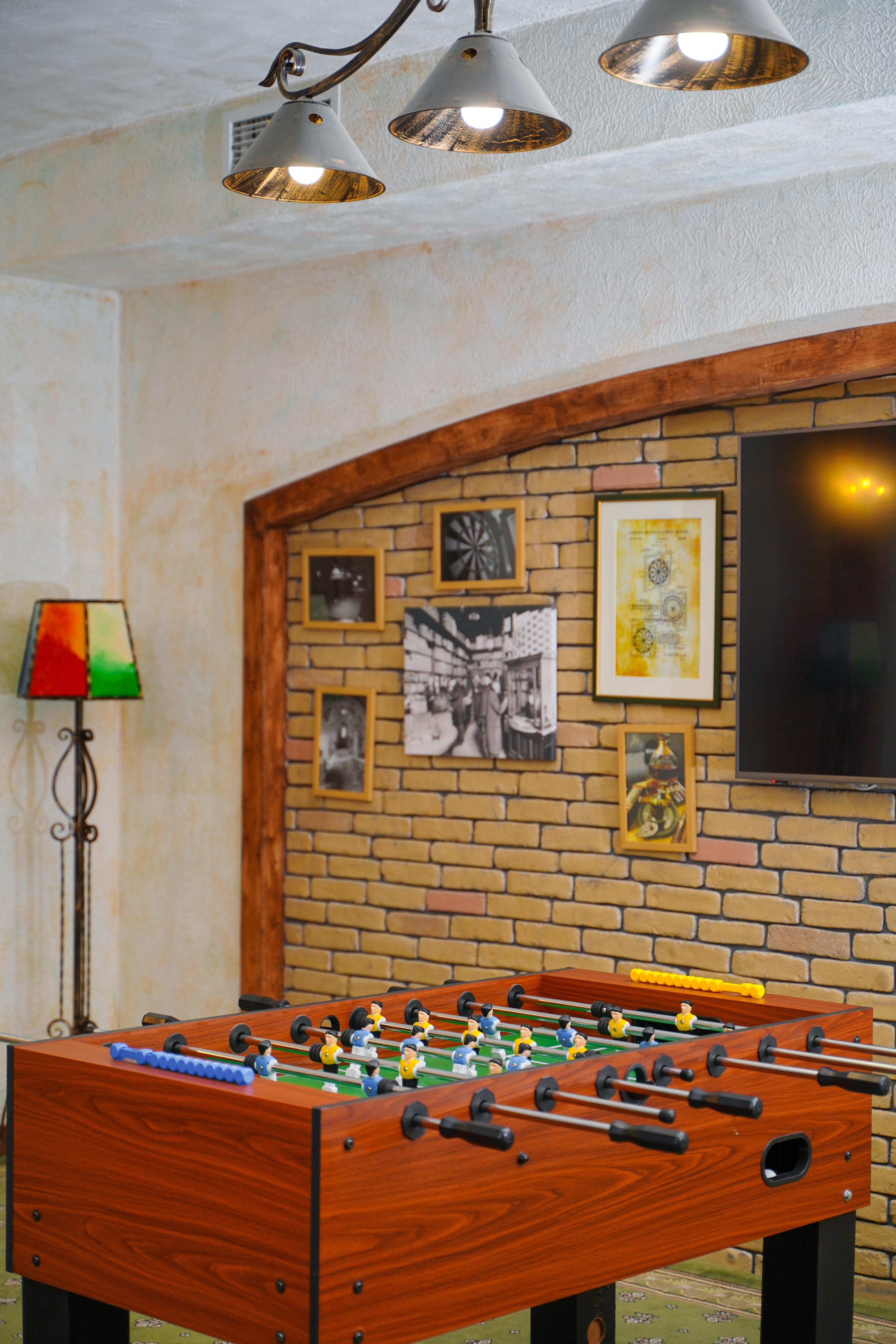 Caucasus Hotel Kasagh Exteriér fotografie A brick wall in a home