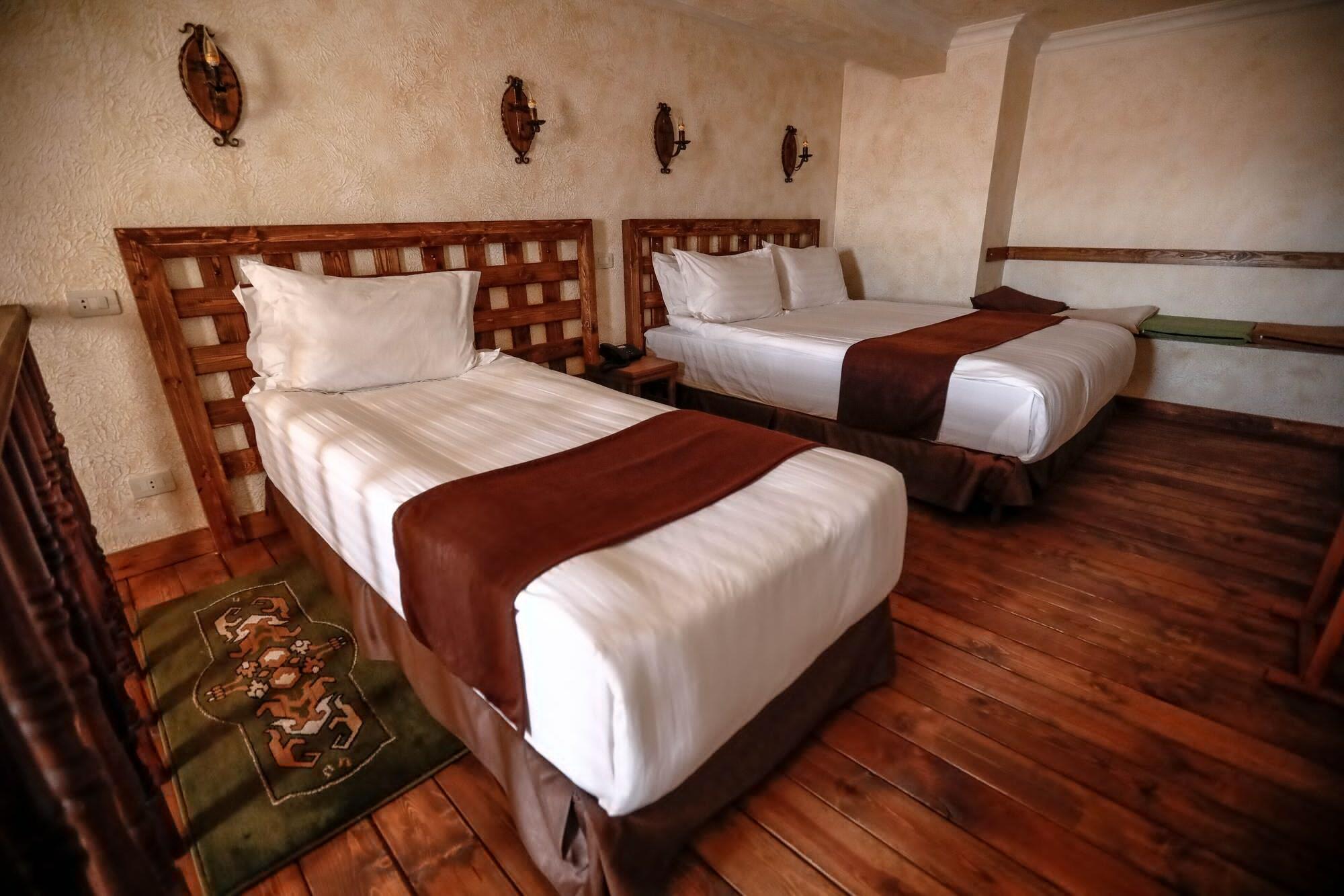 Caucasus Hotel Kasagh Exteriér fotografie A guest room at the resort